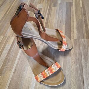 🇬🇪🔹️Kenneth Cole Reaction Great Mate 2 Bead & Zipper Wedge Sandals Size 8